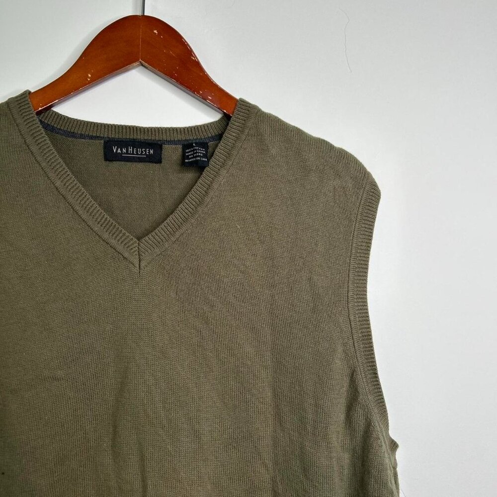 Khaki green Van Heusen V-neck sweater vest size large
